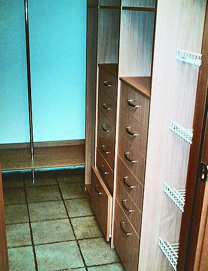 Гардеробная из кладовки в хрущевке. варианты оборудования кл.